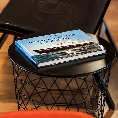 Black&white Free Parking Gdynia