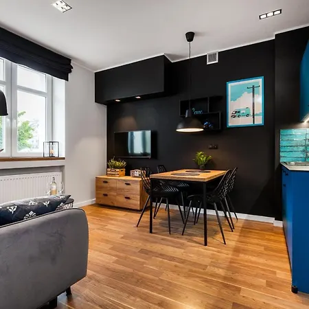 Black&white Free Parking Apartment Gdynia