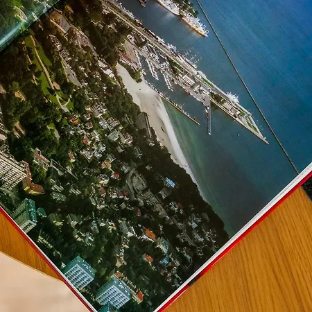 Black&white Free Parking Apartament