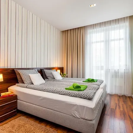 Black&white Free Parking Apartment Gdynia