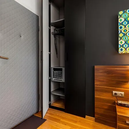 Apartment Black&white Free Parking Gdynia