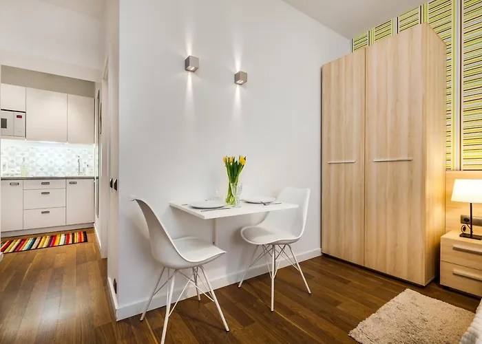 Black&white Free Parking