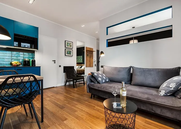 Black&white Free Parking Gdynia