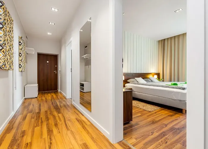 Black&white Free Parking Gdynia