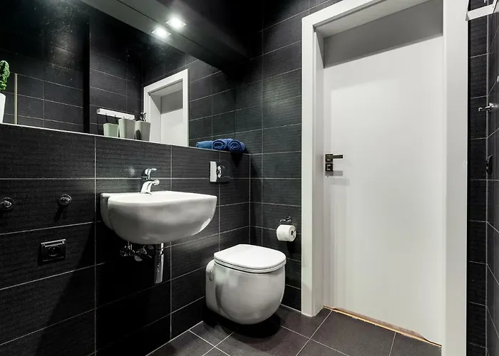 Black&white Free Parking